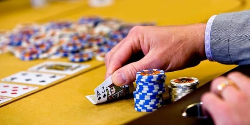 Kinh nghiệm chơi Poker với thay đổi phạm vi tố bài