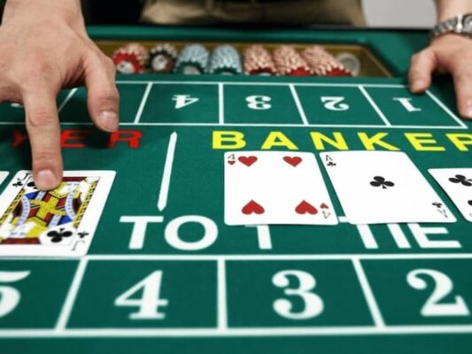 Mẹo chơi Baccarat luôn thắng - không đánh gấp thếp